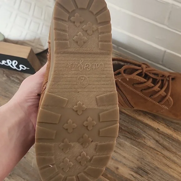 Cat & Jack Boots, Girls 2 - Picture 4 of 6